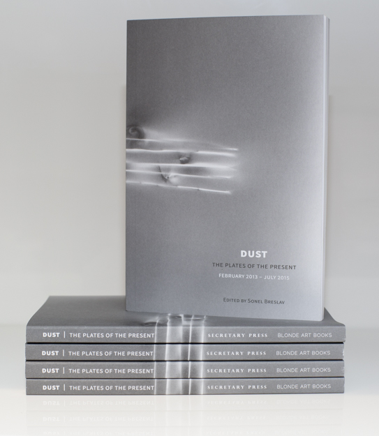 DUST_LOWRES_SPINE--2